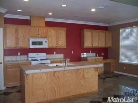 3543 Pomegranate Ave, Ceres, CA 95307 photo 3
