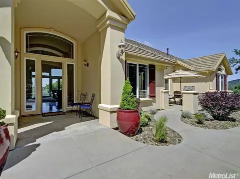 2485 Roundhill Cir, Placerville, CA 95667 photo 2