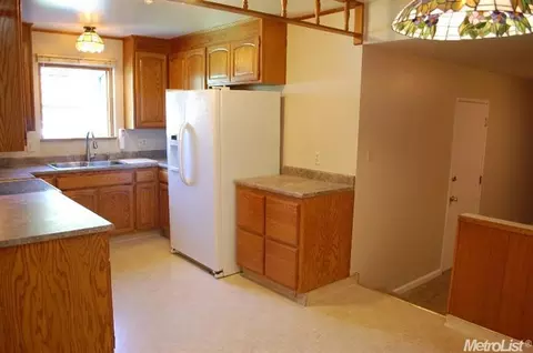 1724 Chapman Pl, Davis, CA 95618 photo 5