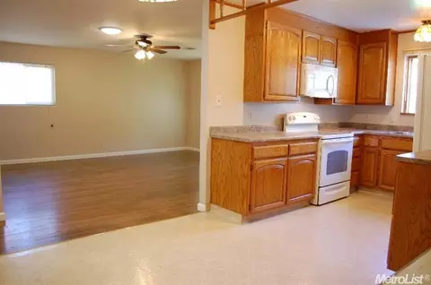1724 Chapman Pl, Davis, CA 95618 photo 6