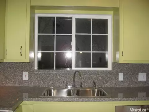 2209 Rivera Dr, Modesto, CA 95350 photo 8