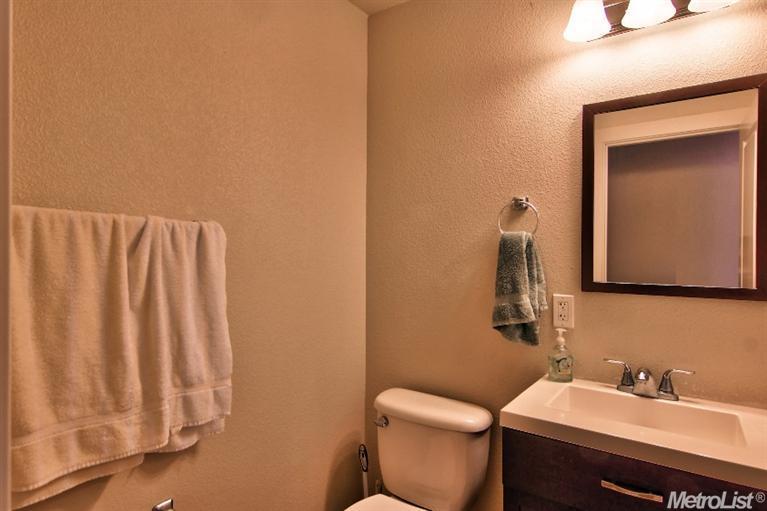 2651 Foothill Dr, Carmichael, CA 95608 photo 8