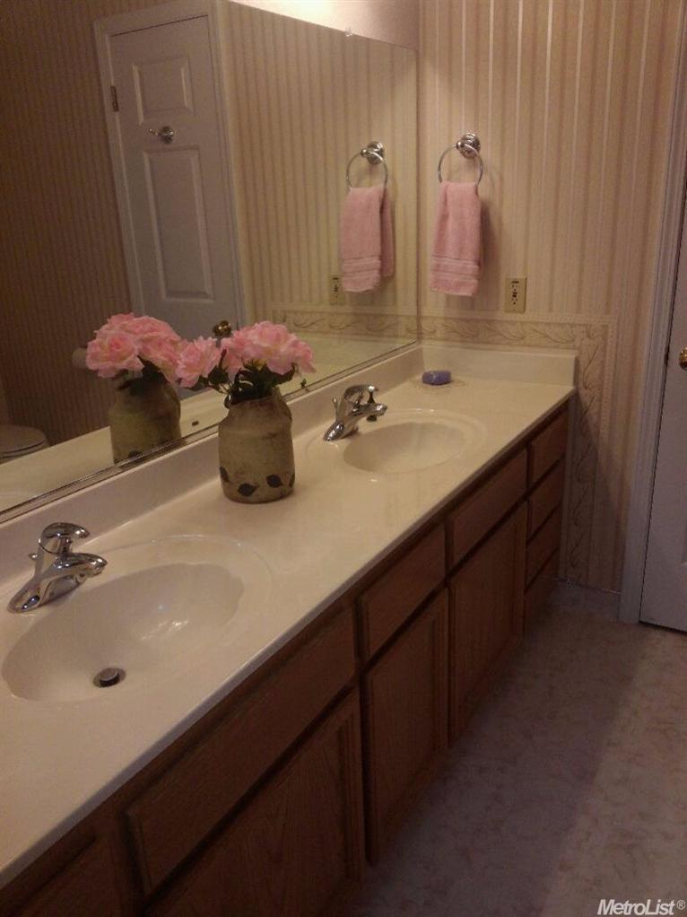 2136 Norik Dr, Modesto, CA 95355 photo 9