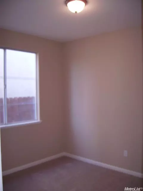 1445 Blush St, Manteca, CA 95336 photo 10