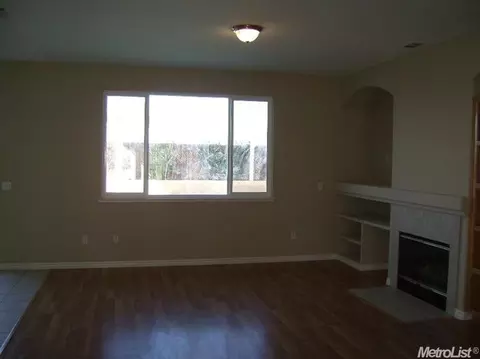 1445 Blush St, Manteca, CA 95336 photo 4