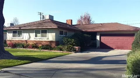 1205 Chadwick Ct, Modesto, CA 95350 photo 2