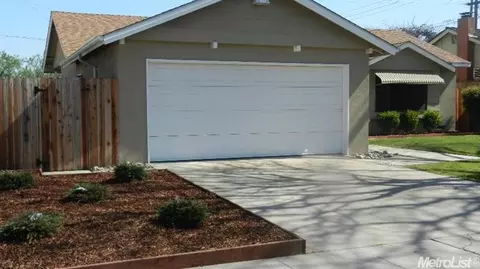 504 Custer Ct, Modesto, CA 95351 photo 2