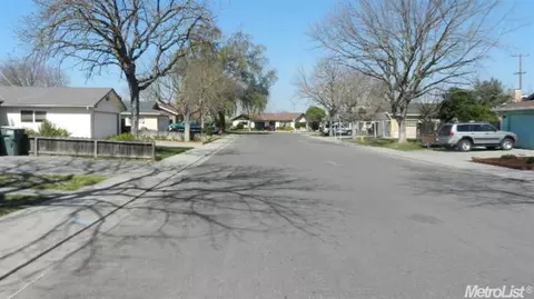 504 Custer Ct, Modesto, CA 95351 photo 24