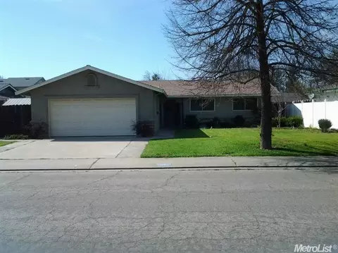 3841 Moorea Dr, Modesto, CA 95356 photo 2