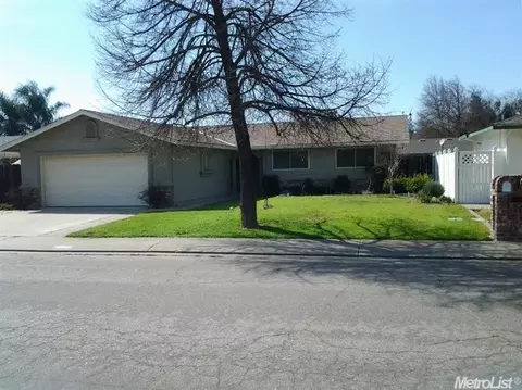 3841 Moorea Dr, Modesto, CA 95356 photo 1