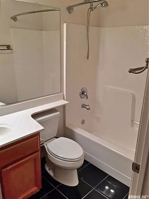 5845 Ridgepoint Dr, Antelope, CA 95843 photo 10