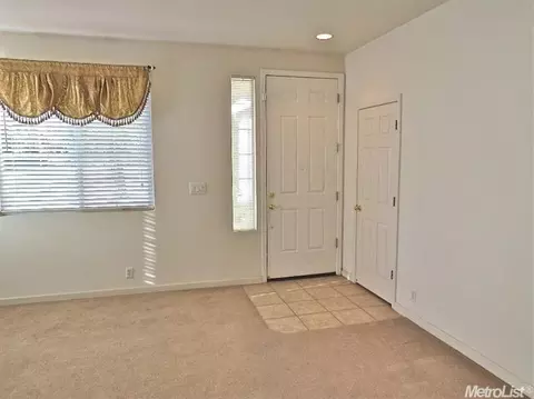 5845 Ridgepoint Dr, Antelope, CA 95843 photo 4