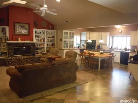 2520 Regatta Ct, Davis, CA 95618 photo 8