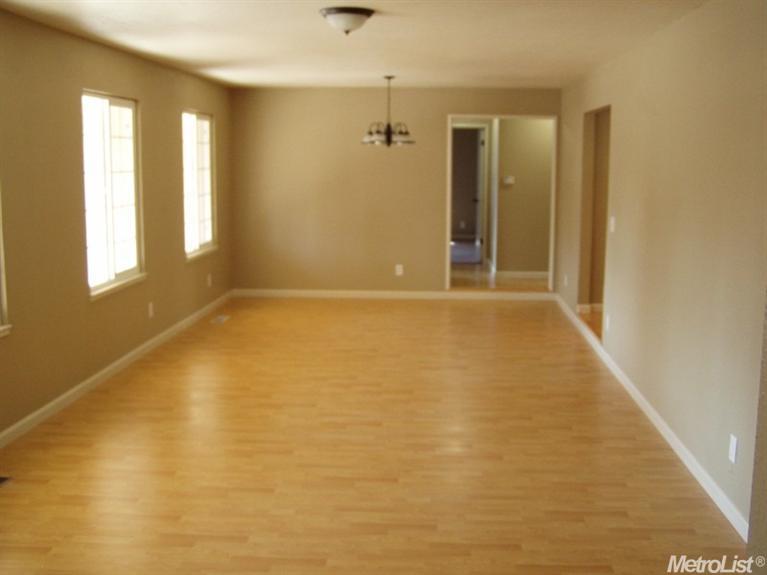 1009 Salisbury Ln, Modesto, CA 95350 photo 11