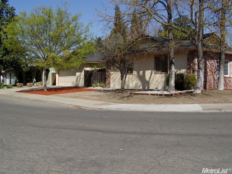 1009 Salisbury Ln, Modesto, CA 95350 photo 1