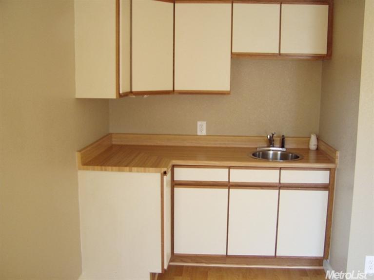 1009 Salisbury Ln, Modesto, CA 95350 photo 6