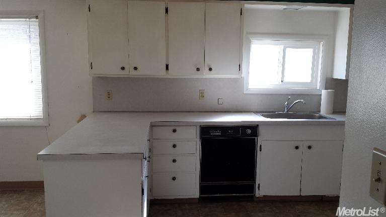 8418 Liberty Rd, Galt, CA 95632 photo 12