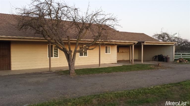 8418 Liberty Rd, Galt, CA 95632 photo 3