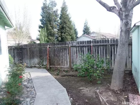 2141 Spring Valley Dr, Turlock, CA 95382 photo 12
