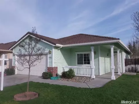 2141 Spring Valley Dr, Turlock, CA 95382 photo 2
