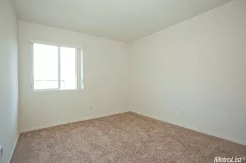 4268 Castleton Cir, Mather, CA 95655 photo 16