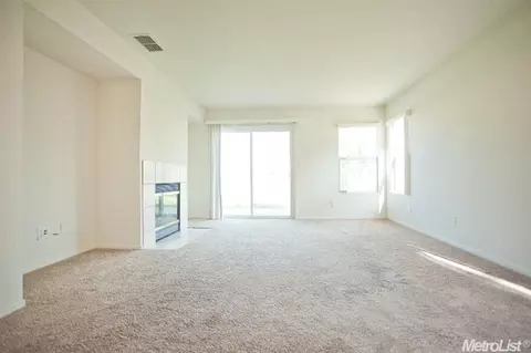 4268 Castleton Cir, Mather, CA 95655 photo 8