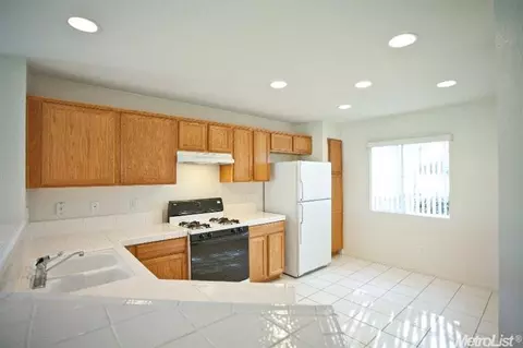 4268 Castleton Cir, Mather, CA 95655 photo 13