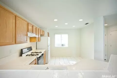 4268 Castleton Cir, Mather, CA 95655 photo 14