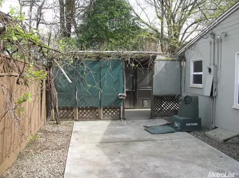 617 Baldwin St, Modesto, CA 95350 photo 2