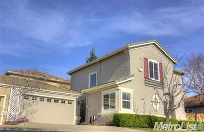 351 Caples Dr, Folsom, CA 95630 photo 2