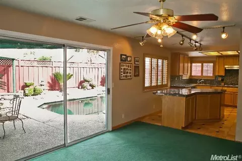 1675 Parkside, Tracy, CA 95376 photo 11