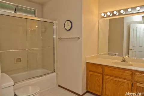 1675 Parkside, Tracy, CA 95376 photo 20