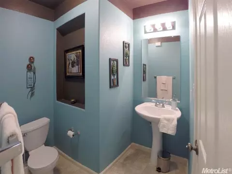 1151 Brook View Ln, Manteca, CA 95337 photo 11