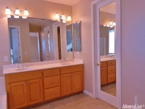 3000 Queens Gate Ct, Modesto, CA 95355 photo 11
