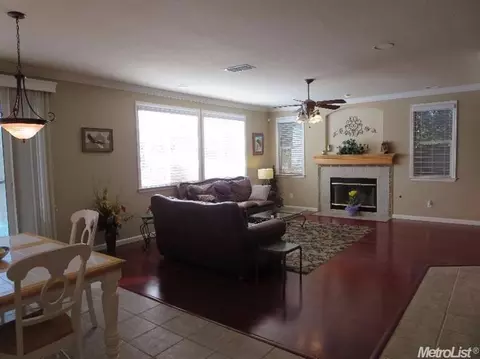 4329 Eliot Ct, Modesto, CA 95356 photo 5