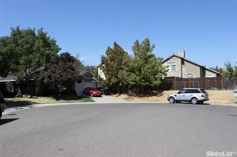 8217 Brick Hearth Pl, Antelope, CA 95843 photo 4