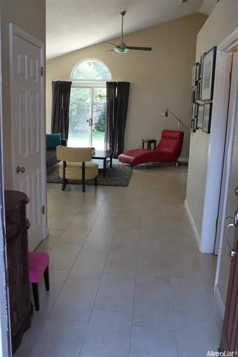 8217 Brick Hearth Pl, Antelope, CA 95843 photo 6