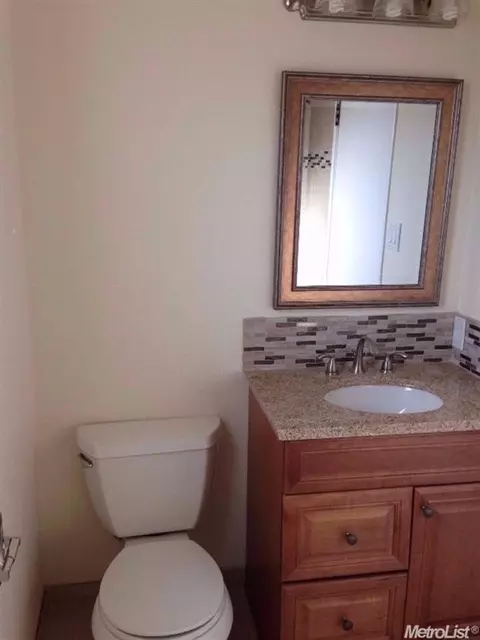 956 Yolo, Manteca, CA 95336 photo 11