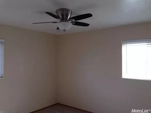956 Yolo, Manteca, CA 95336 photo 13