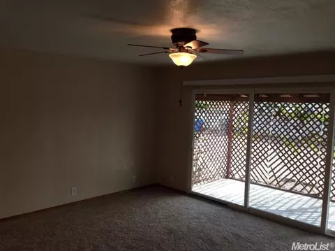 956 Yolo, Manteca, CA 95336 photo 9