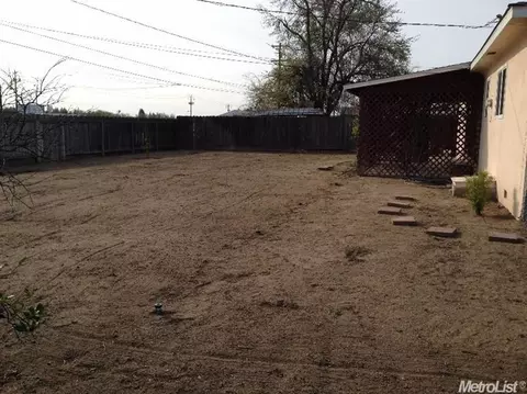 956 Yolo, Manteca, CA 95336 photo 4