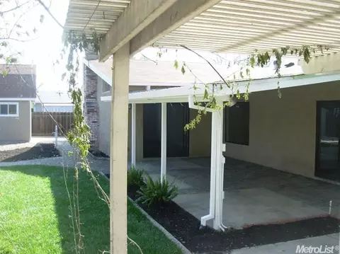 2329 Peppermint Ct, Modesto, CA 95355 photo 6