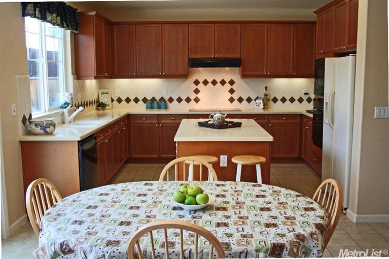 2158 Ranch View Dr, Rocklin, CA 95765 photo 5
