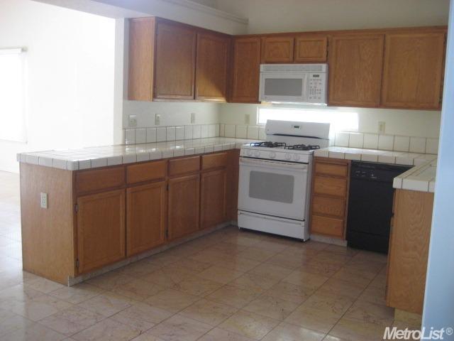 5207 Cimarron Ct, Salida, CA 95368 photo 2