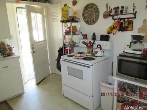 516 College Ave, Modesto, CA 95350 photo 10