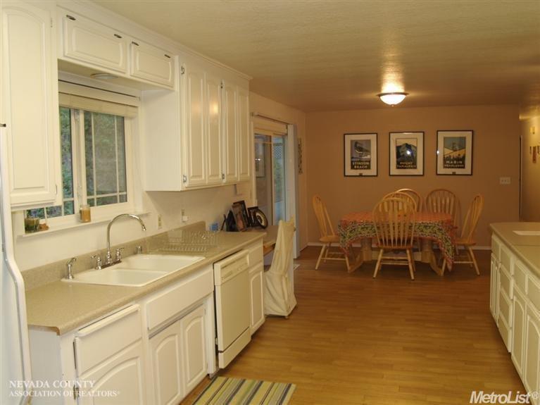 12228 E Bennet Rd, Grass Valley, CA 95945 photo 5