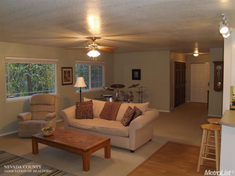 12228 E Bennet Rd, Grass Valley, CA 95945 photo 3