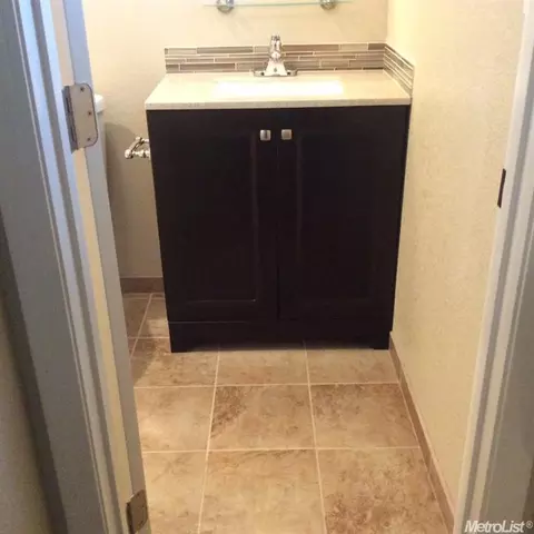 254 Charles, Lodi, CA 95240 photo 8