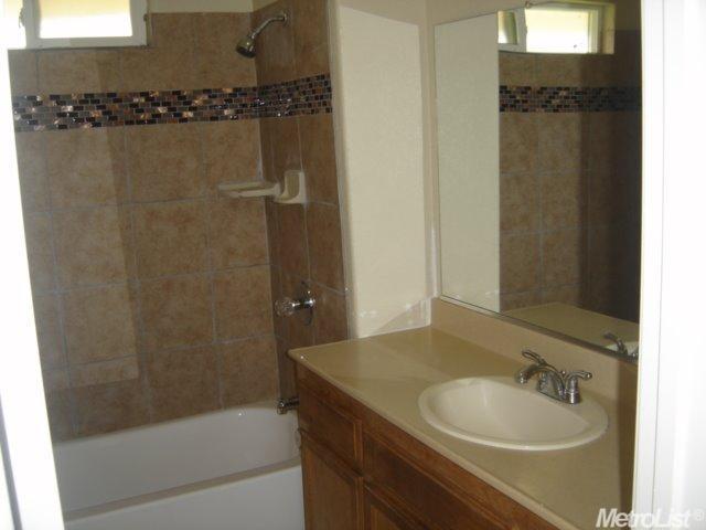512 Olivero Rd, Modesto, CA 95358 photo 6