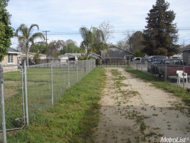 512 Olivero Rd, Modesto, CA 95358 photo 10